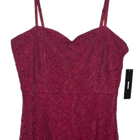NWT Lulu’s License to Love Burgundy Maroon Lace Bodycon Sleeveless Mini Dress - Picture 5 of 11
